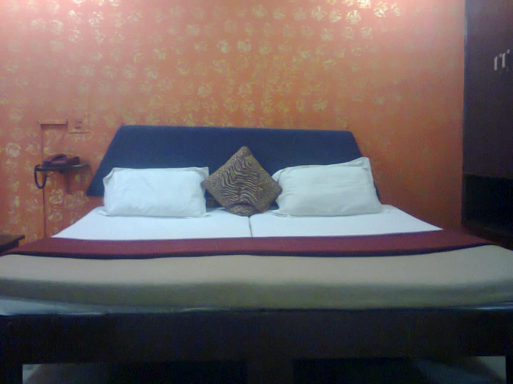 Aditya Palace Agra  Phòng bức ảnh